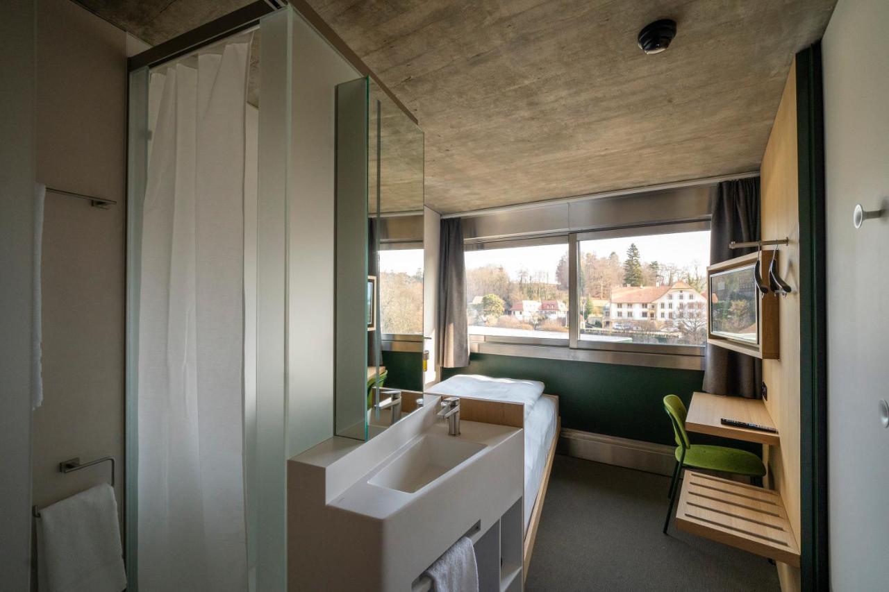 Centre Loewenberg Hotel Murten Bagian luar foto