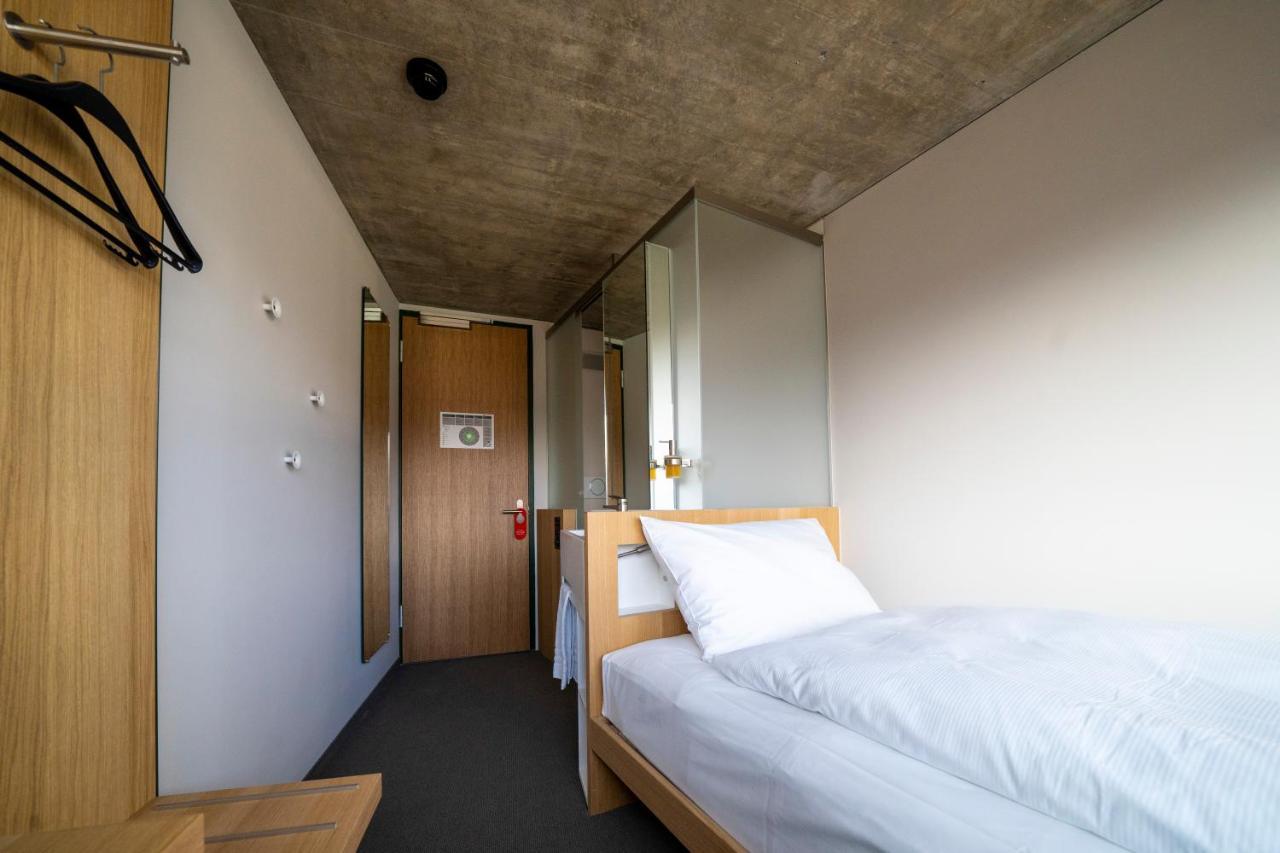 Centre Loewenberg Hotel Murten Bagian luar foto