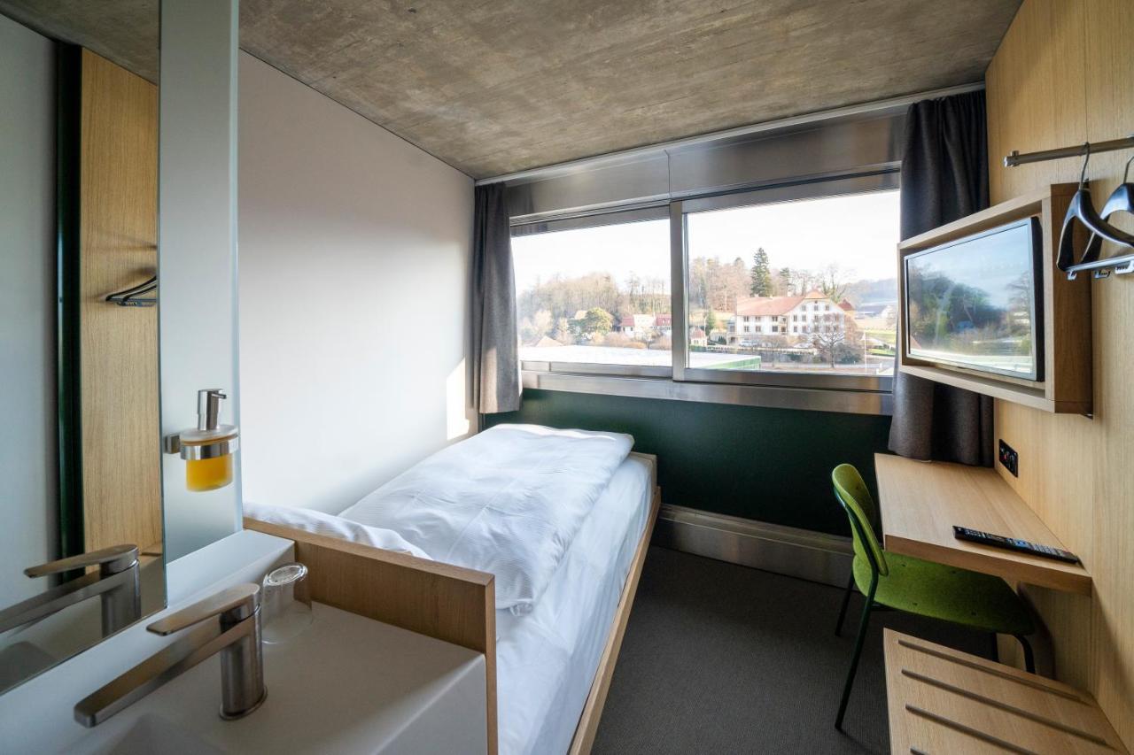 Centre Loewenberg Hotel Murten Bagian luar foto